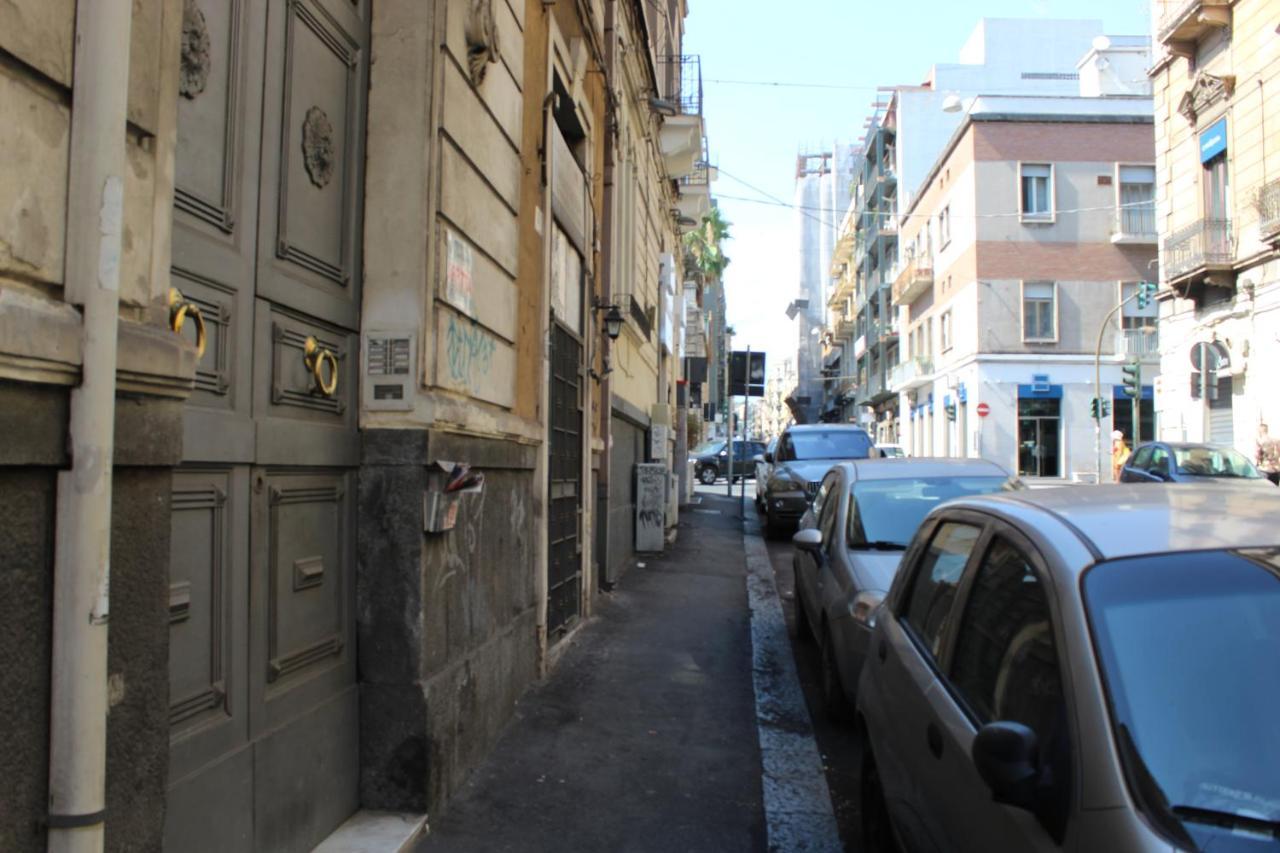 A Casa Di Nora Apartment Catania Luaran gambar